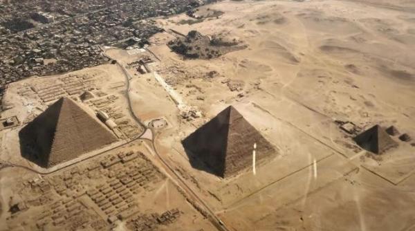 de ce este mai probabil ca piramidele egiptene sa fie construite de oameni si nu de extraterestri