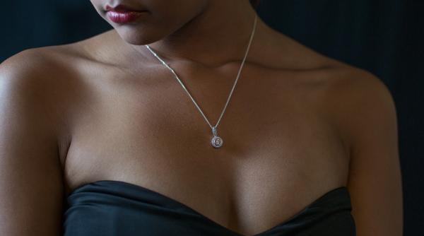 pandora renunta la diamantele din mina diamantele nu sunt doar eterne sunt si pentru toata lumea