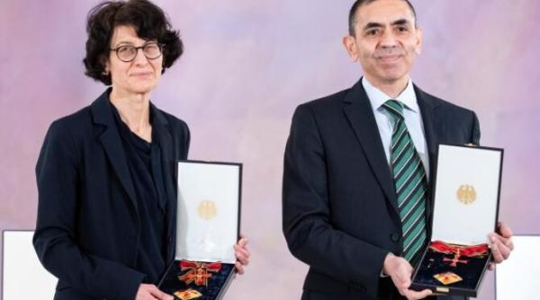 producatorii vaccinului pfizer anunta finalul pandemiei covid 19