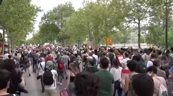 proteste in franta zeci de mii de oameni au iesit pe strazi contra schimbarilor climatice video