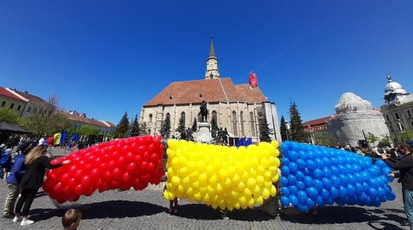ziua independentei si ziua ue sarbatorite la cluj aparitiile zilei vin din africa galerie foto