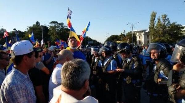 florin citu stelian ion rares bogdan dacian ciolos dan barna si vlad voiculescu acuzati de incalcarea independentei justitiei dupa o decizie in dosarul 10 august