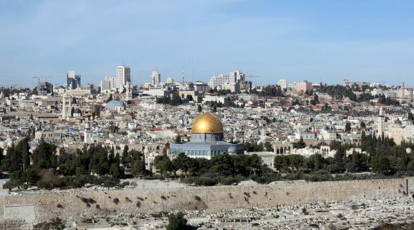 fortele israeliene au atacat palestinienii din estul ierusalimului moscheea al aqsa a fost bombardata