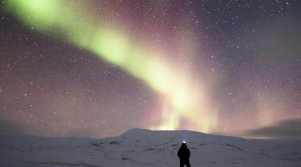 oamenii de stiinta au descoperit un nou fenomen auroral pe o filmare din 2002 video