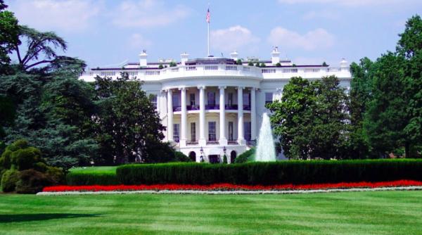 doua femei din familia lui trump s ar fi apropiat prea mult de agentii secreti