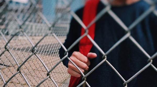 elev de 12 ani mort dupa ce a fost batut de colegii platiti cu 1 dolar sa il atace