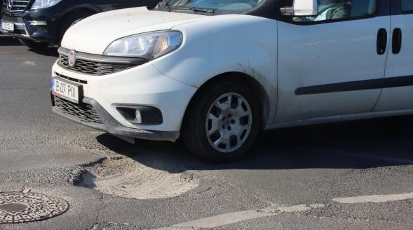 groapa lui nicusor din fata guvernului un metru patrat minunat troneaza in piata victoriei galerie foto