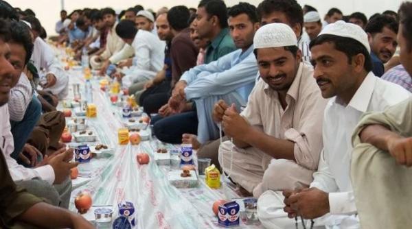 musulmanii din tarile arabe sarbatoresc joi eid al fitr