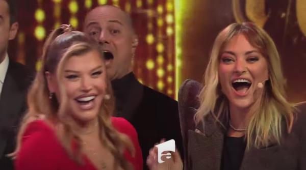 delia si loredana sarut pe scena iumor momentul care l a socat pe mihai bendeac asta a murit s a ofilit pupatul asta o sa fie istorie