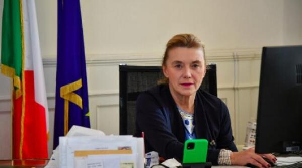 italia o femeie a fost numita in premiera in fruntea serviciilor secrete