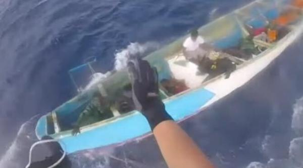 o tanara a supravietuit miraculos trei saptamani fara mancare si apa pe o barca in atlantic video