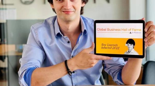 premiera pentru romania  tanarul cornel amariei  primul finalist si laureat al global business hall of fame