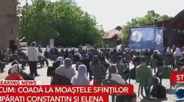 coada la moastele sfintilor imparati constantin si elena de la patriarhie