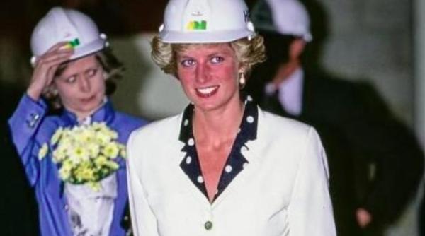 seful bbc din vremea interviului cu printesa diana a renuntat la functia de presedinte al galeriei nationale