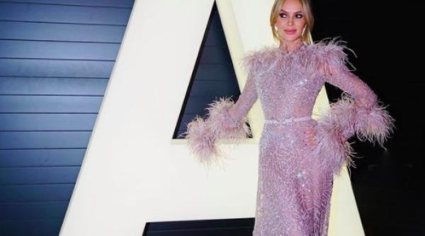 amanda holden facuta cu ou si cu otet de britanici este fix motivul pentru care primim zero puncte