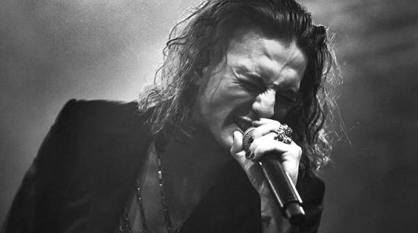 damiano david solistul trupei maneskin castigatoarea eurovision 2021 testat antidrog nu spuneti asta fara cocaina