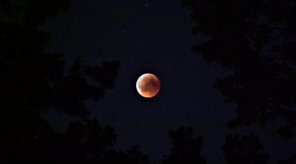 eclipsa 26 mai 2021 persoanele afectate de super luna sangerie fenomen spectaculos video