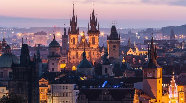 pleiada de ministri demisionati in cehia in ultimele 8 luni ultimul plecat din functie a fost inlocuit de primul