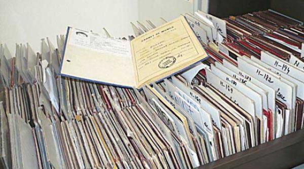 romanii mai pot sa si cumpere vechimea in munca vot in parlament