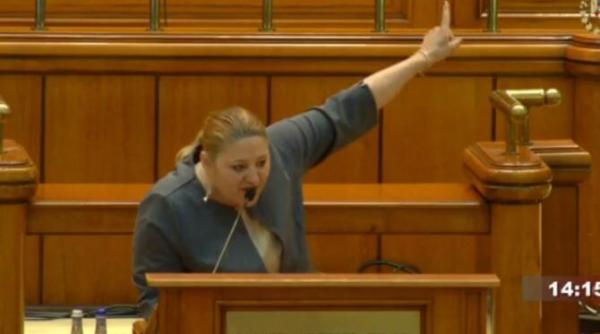 sosoaca a explodat in parlament aveti firme in off shore toti a incheiat cu eminescu