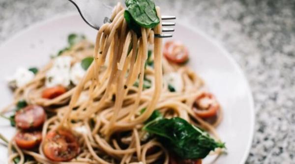 te ai gandit cum ar trebui sa procedezi daca ai mancat prea mult medicul vasi radulescu iti spune ce sa faci