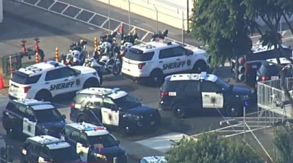 sua cel putin opt morti intr un atac armat in california