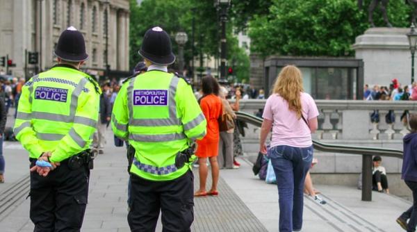 marea britanie  in fazele timpurii ale valului trei de covid 19  relaxarea ar putea fi amanata