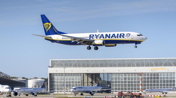 un avion ryanair a fost obligat sa aterizeze la berlin in urma unei alerte cu bomba
