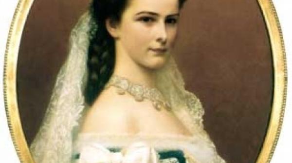 articole de lenjerie purtate de imparateasa sissi a austriei scoase la licitatie pret de pornire 1 000 de euro foto