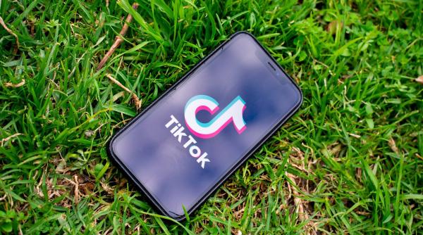 o noua problema pe tiktok din cauza unei provocari tot mai multi copii inghit bile magnetice