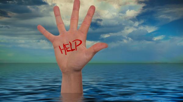 copil de 7 ani din sua erou dupa ce si a salvat familia de la inec