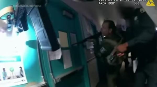 luare de ostatici in california un barbat care isi ura jobul si a impuscat 9 colegi apoi si a tras doua gloante in cap video