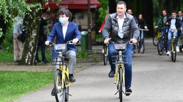 nicusor dan huiduit de romani in loc sa te plimbi cu bicicleta mai bine da apa calda
