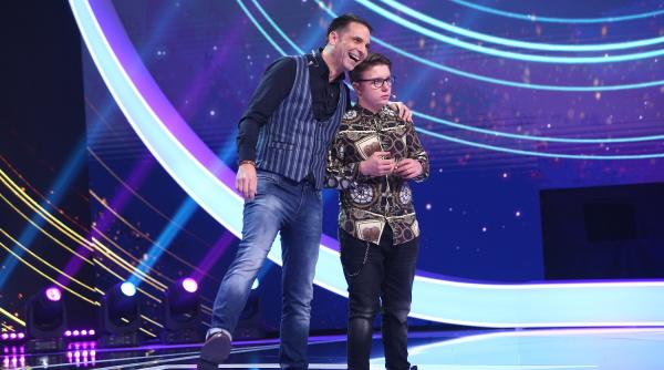 dan negru lasat fara replica de un baiat de 13 ani