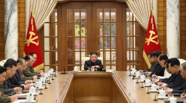 kim jong un la prima aparitie in decurs de o luna