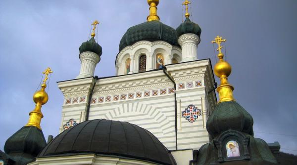 o biserica ortodoxa construita ilegal a fost demolata video