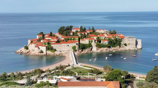 vacanta 2021 muntenegrul si a deschis granitele pentru cetatenii ue vaccinati anti covid