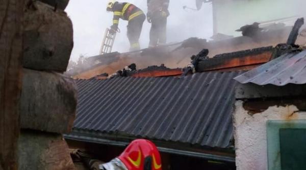 incendiu la o pensiune din apropierea caransebesului