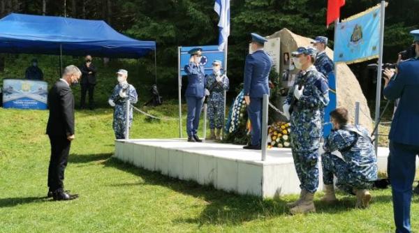 presedintele israelului la ceremonia de comemorare a soldatilor morti in 2010 in accidentul aviatic din muntii bucegi
