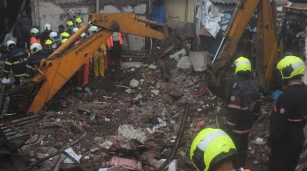 tragedie dupa ce o cladire s a prabusit 11 persoane au murit