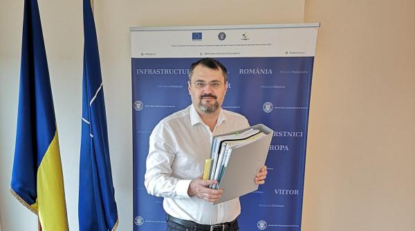 pnrr cozmin gusa ghinea nu este de vina el taia bilete la intrare