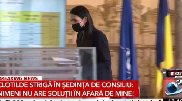 clotilde in sedinta de consiliu nimeni nu are solutii in afara de mine primarul sectorului 1 parasit sala
