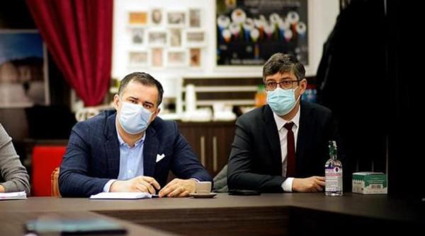 psd bacau cere demisia prefectului leonard bulai si ii cere primarului viziteu sa treaca la treaba