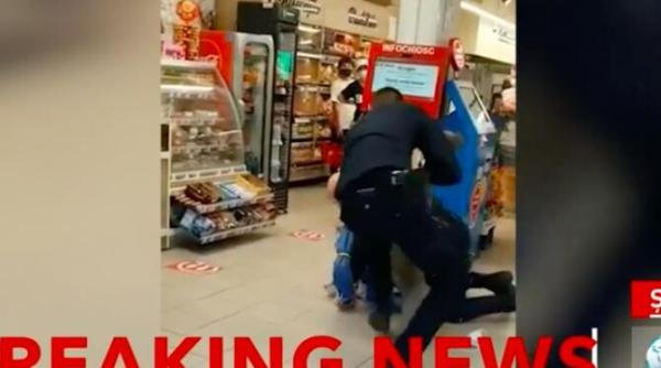 barbat inarmat in supermarket la sibiu conflict izbucnit de la masca de protectie