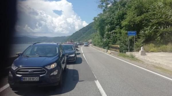 bataie de joc in minivacanta 30 de kilometri intre orsova si turnu severin intr o ora si jumatate nervi si trafic blocat