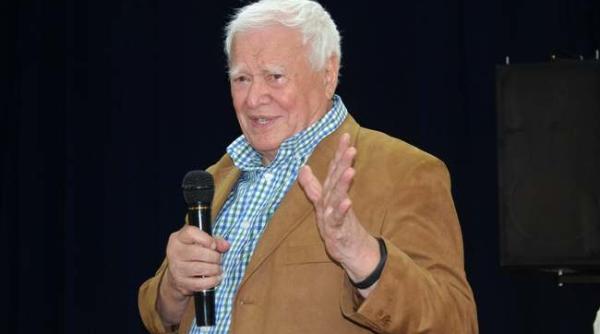 mircea bradu primul primar al oradiei dupa decembrie 1989 a incetat din viata