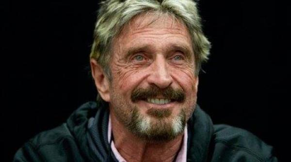 john mcafee spunea ca este amenintat ca va fi ucis ce tatuaj si a facut pe bratul drept foto