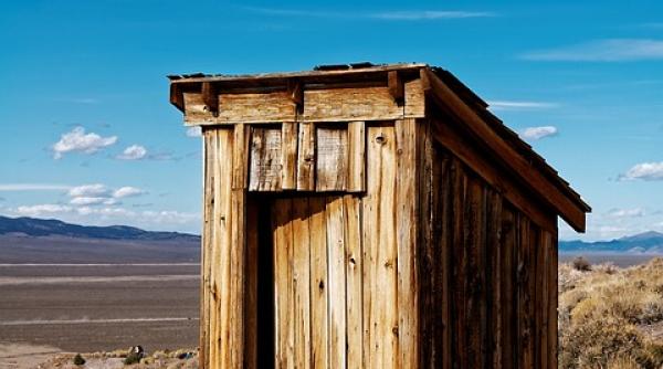 frati din judetul vrancea cazuti in toaleta din curte sora sarise sa isi salveze fratele in varsta de doar 1 an