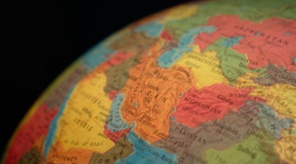 rusia vrea sa tina iranul sub sanctiunile occidentului razvan munteanu i ar vulnerabiliza foarte mult