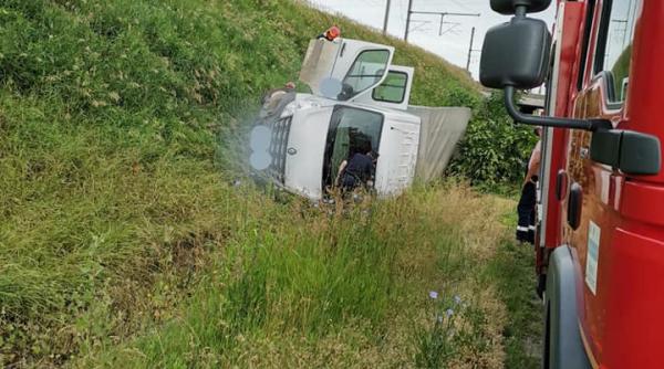 masina rasturnata pe autostrada soarelui